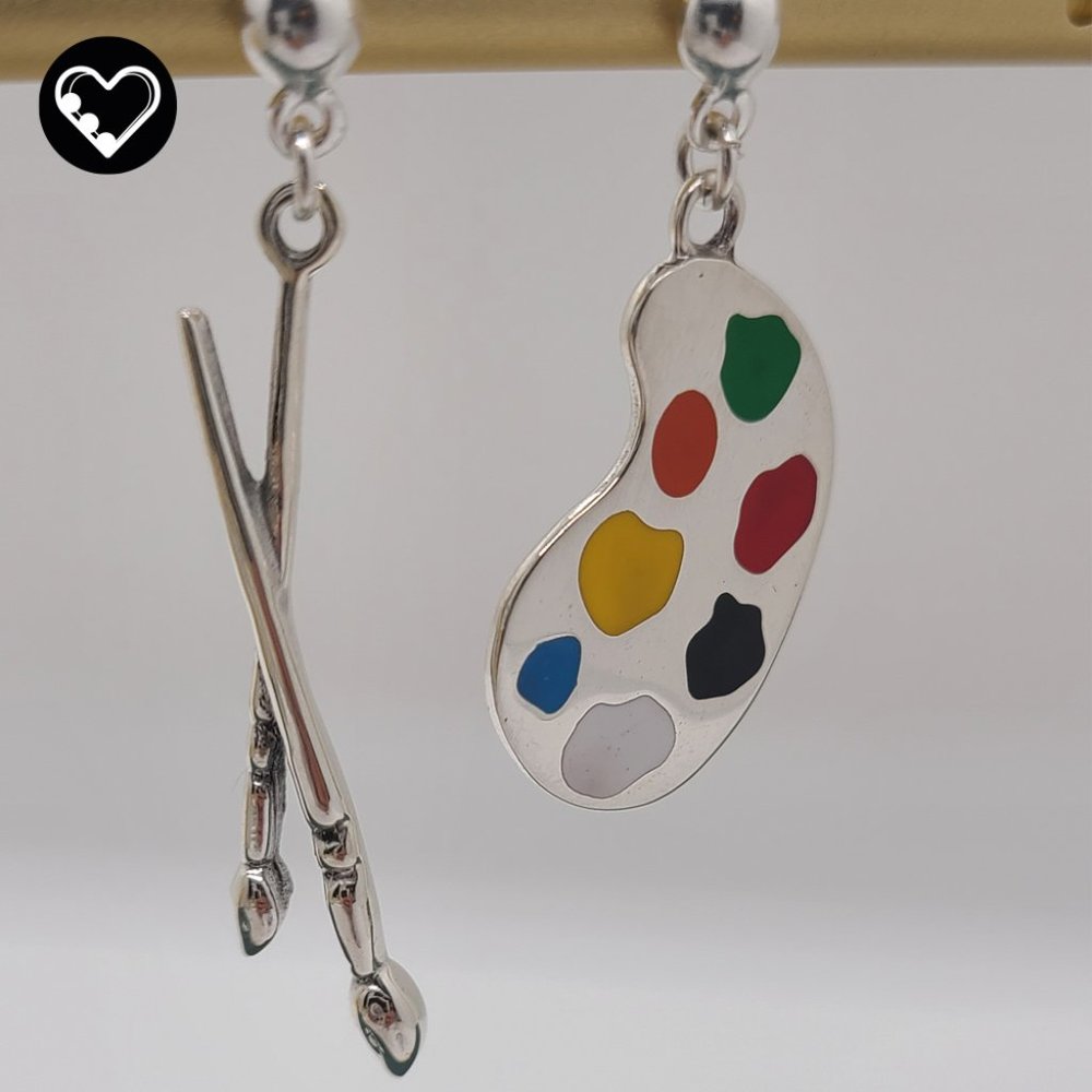 Watercolor earrings with resin and brushes